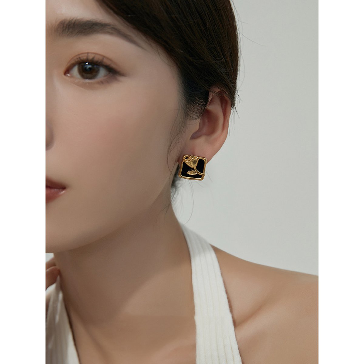 Pink Square - Pendientes cuadrados únicos de estilo moderno con flor rosa y esmalte negro
