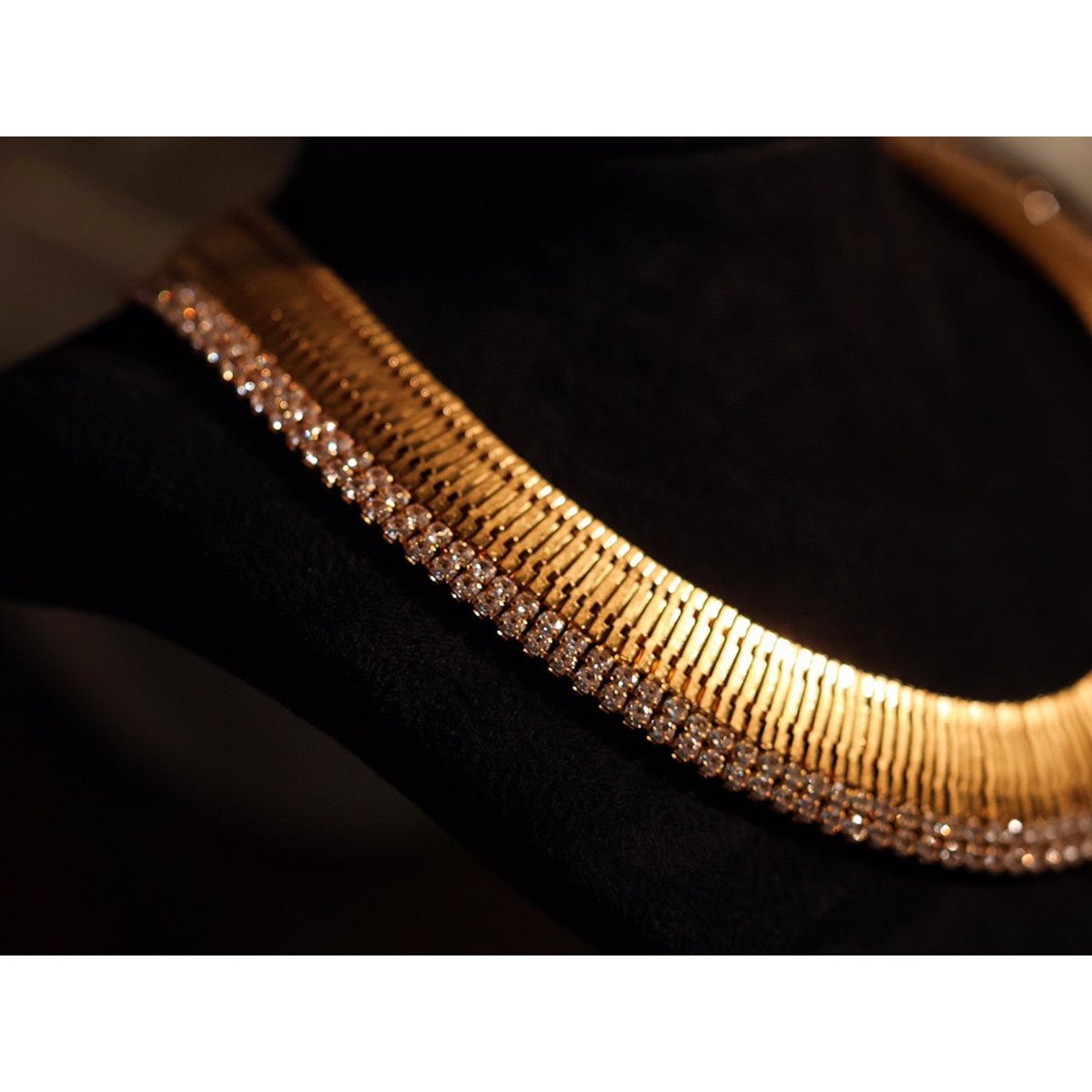 Vintage chique strass brede gebreide ketting