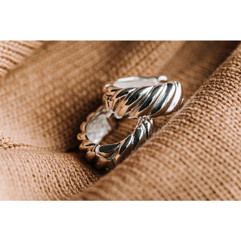 Pendientes Ross Small: Elegancia sutil - Plata