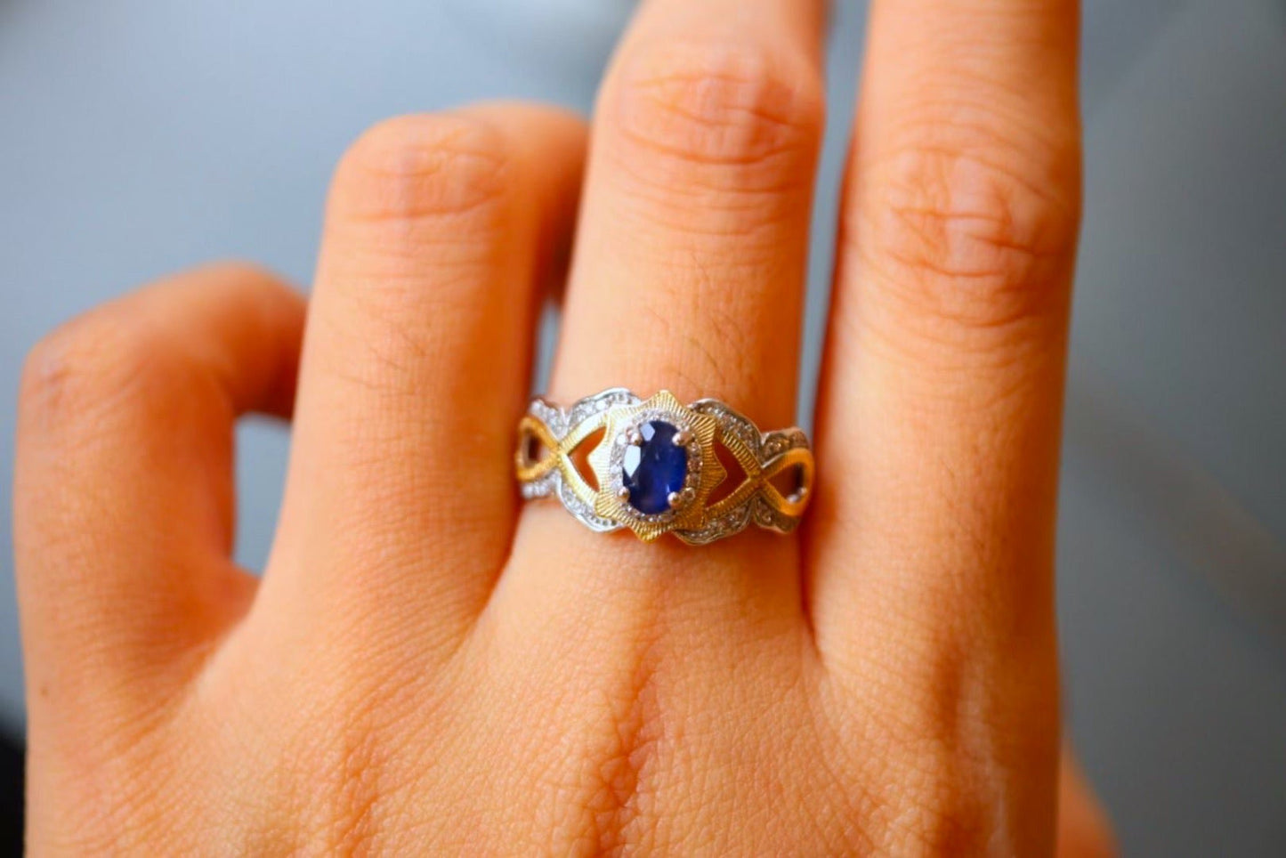 Saffierkroon - Goud vermeil sierlijke saffieren ring met koninklijk frame - verstelbaar - Echte saffier edelstenen