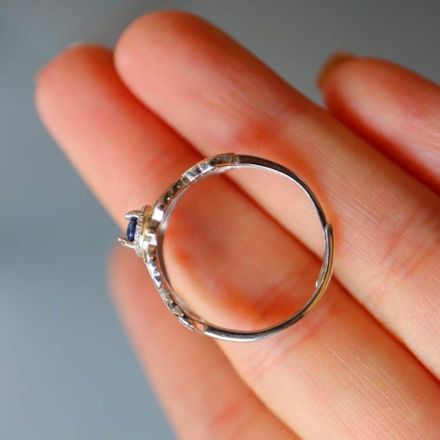 Saffierkroon - Goud vermeil sierlijke saffieren ring met koninklijk frame - verstelbaar - Echte saffier edelstenen