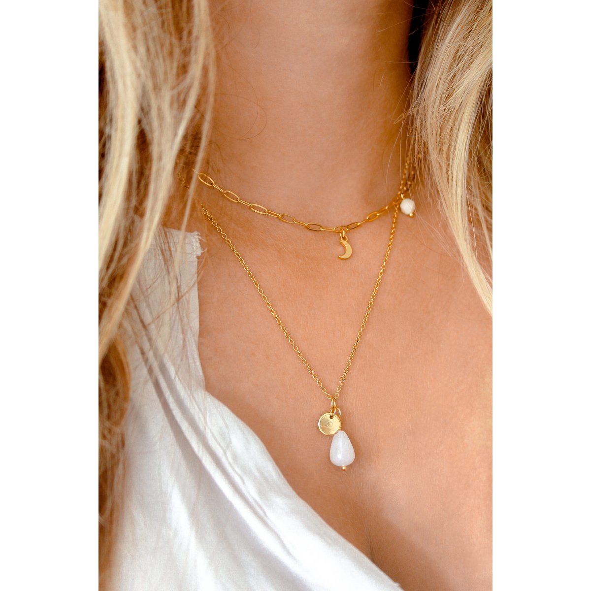 Collar Jade & Charm Amor - Oro
