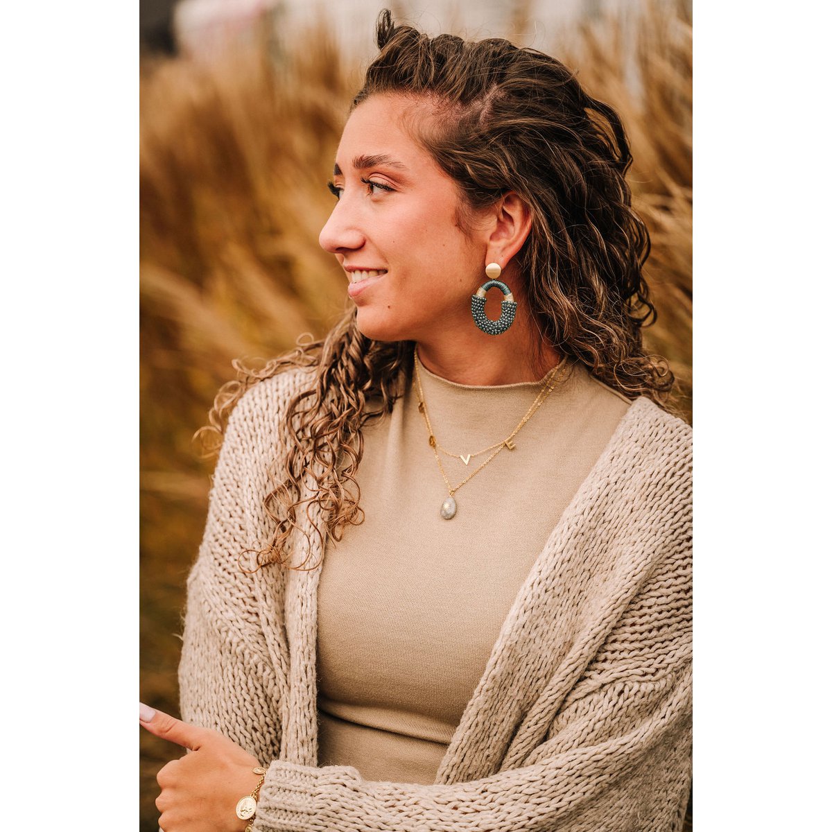 Pendientes de lujo Yves Green: esplendor elegante y encantador - Oro