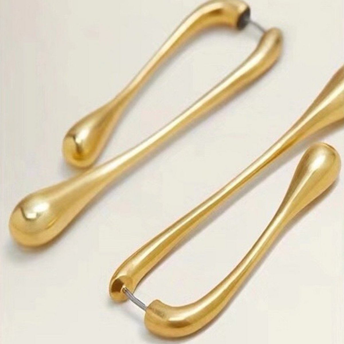 Pendientes de lava sutiles y elegantes - Oro y plata