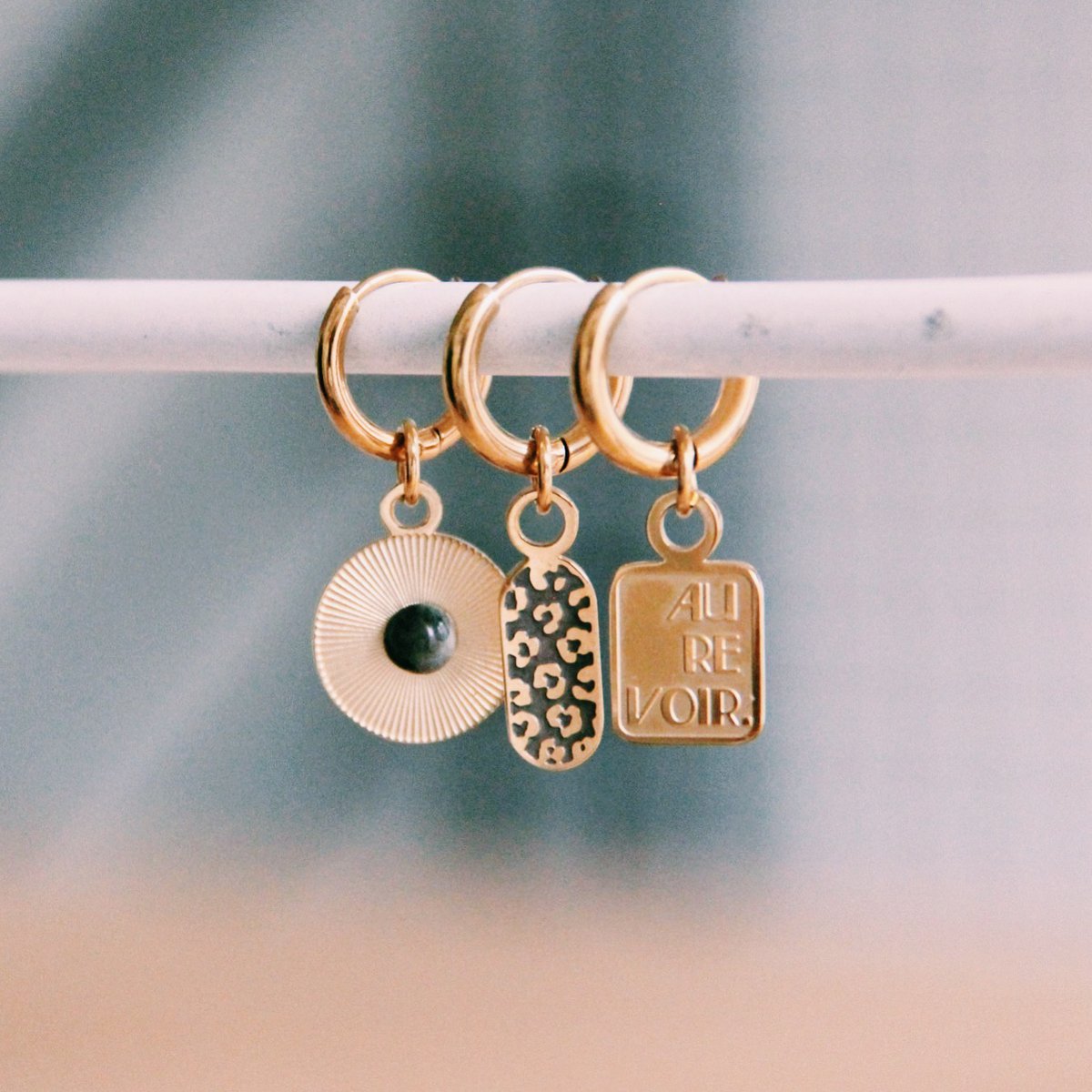 Aretes Touch of Wildness and Elegance con etiqueta de Pantera Negra - Plata