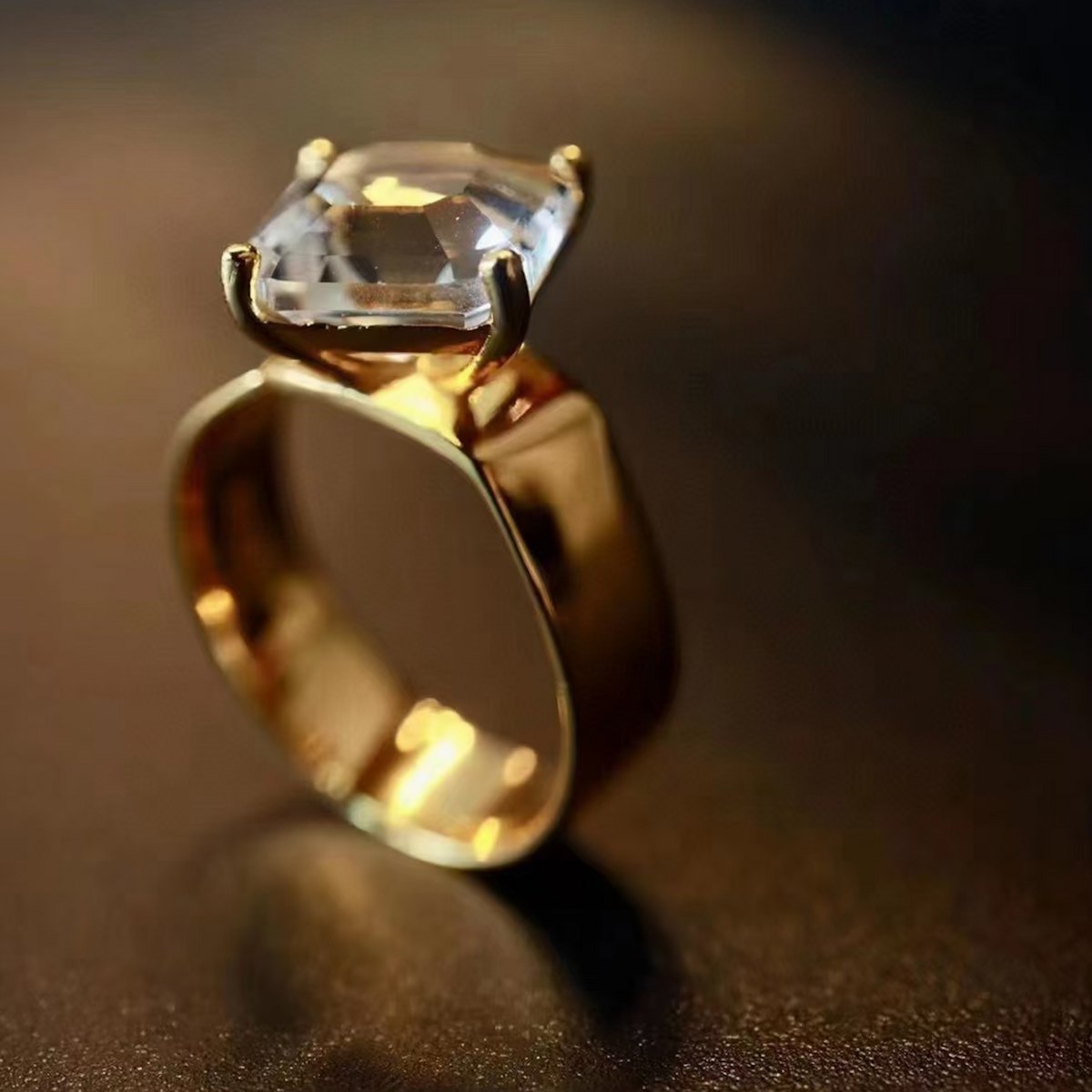 Anillo de declaración vermeil de oro de cristal de cuarzo transparente ajustable