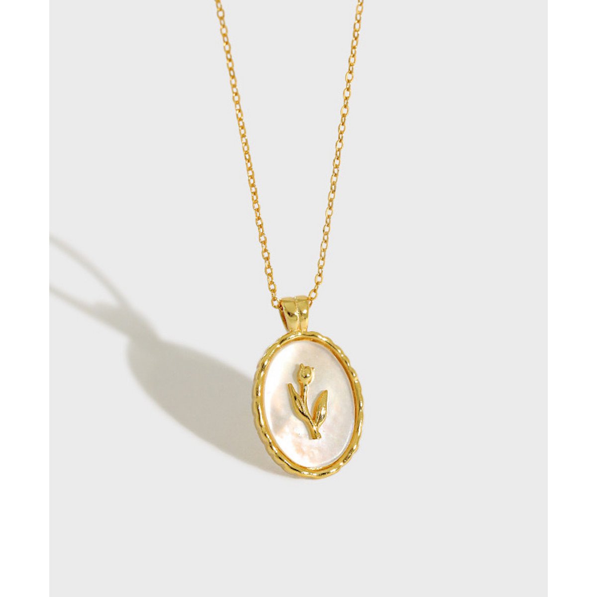 Tijdloze MOP tulp hanger ketting - verguld en sterling zilver