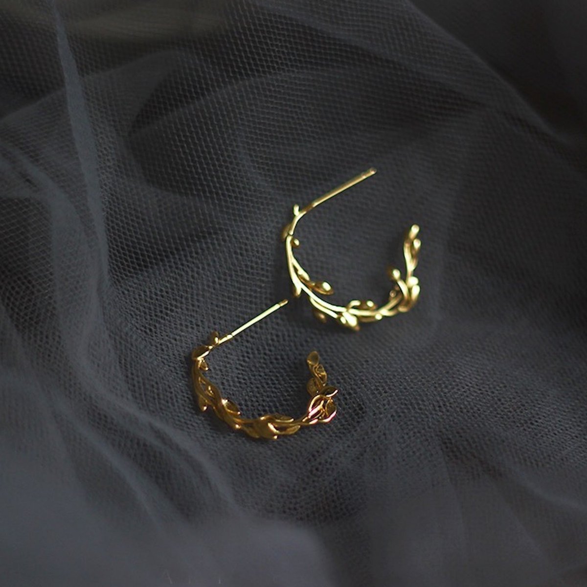 Lauwerkrans - Elegante bladoorring - goud vermeil & sterling zilver