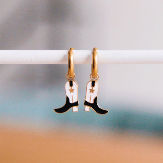 Pendientes de acero inoxidable con botas de vaquero - negro/blanco