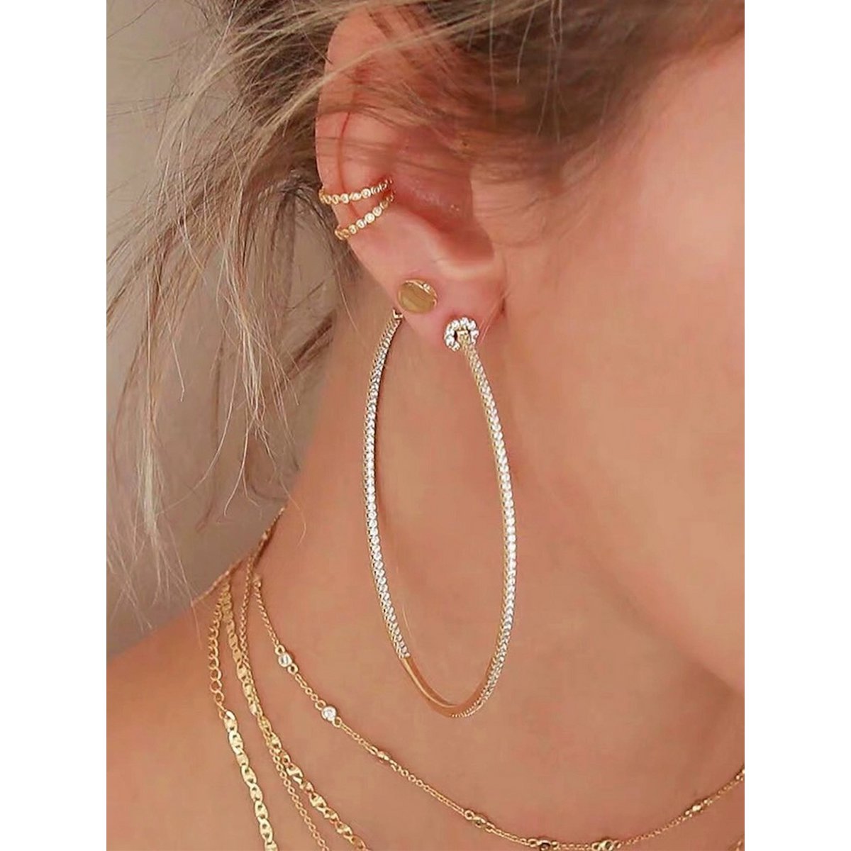 Sprankelende oversized hoepeloorbellen - 360 graden glamour