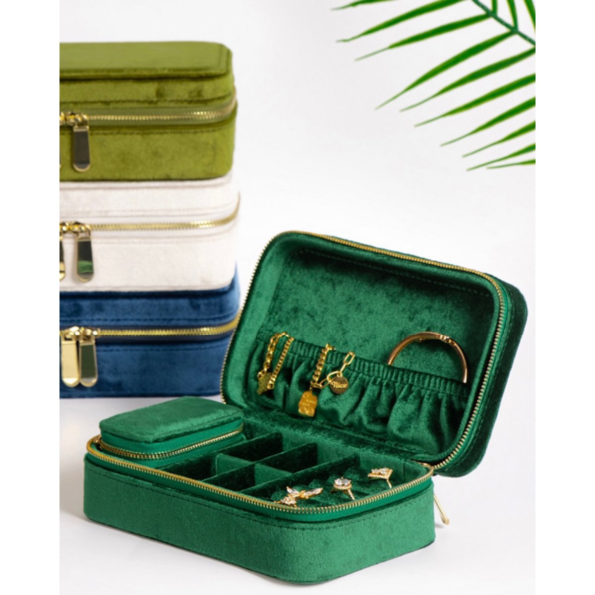 Smaragd Groen Fluwelen Sieraden- en bijbehorende Ringen Reisbox