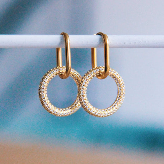 Ovale Oorbel met Rond Kristallen Hanger - Goud