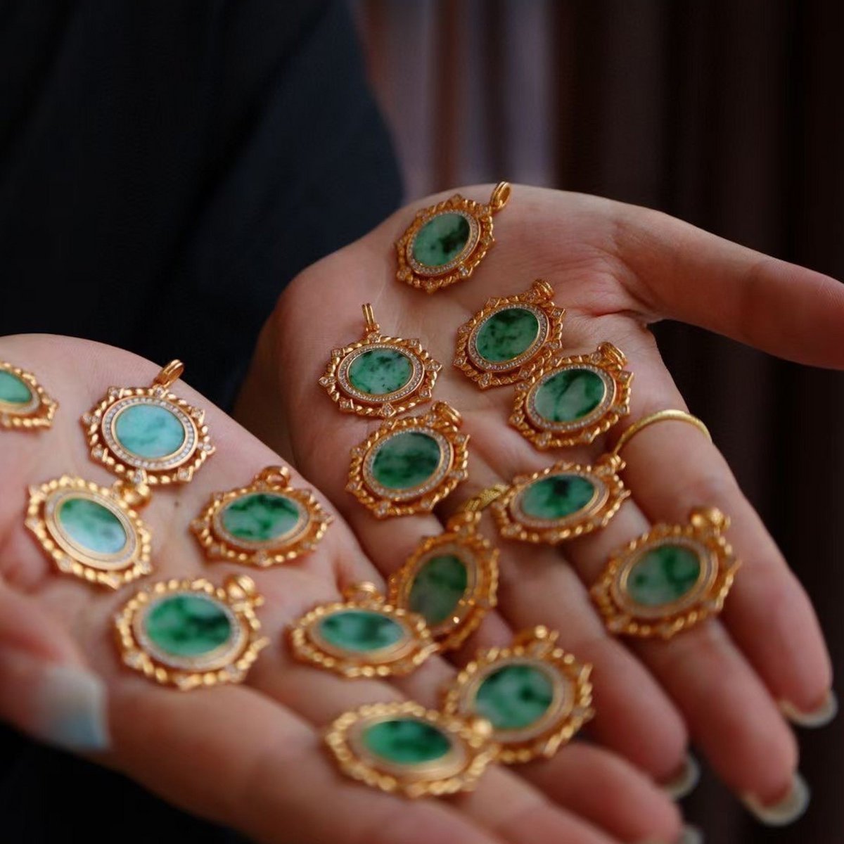 Koninklijke vintage stijl natuurlijke jade ronde hanger - Goud vermeil - AAAA kwaliteit