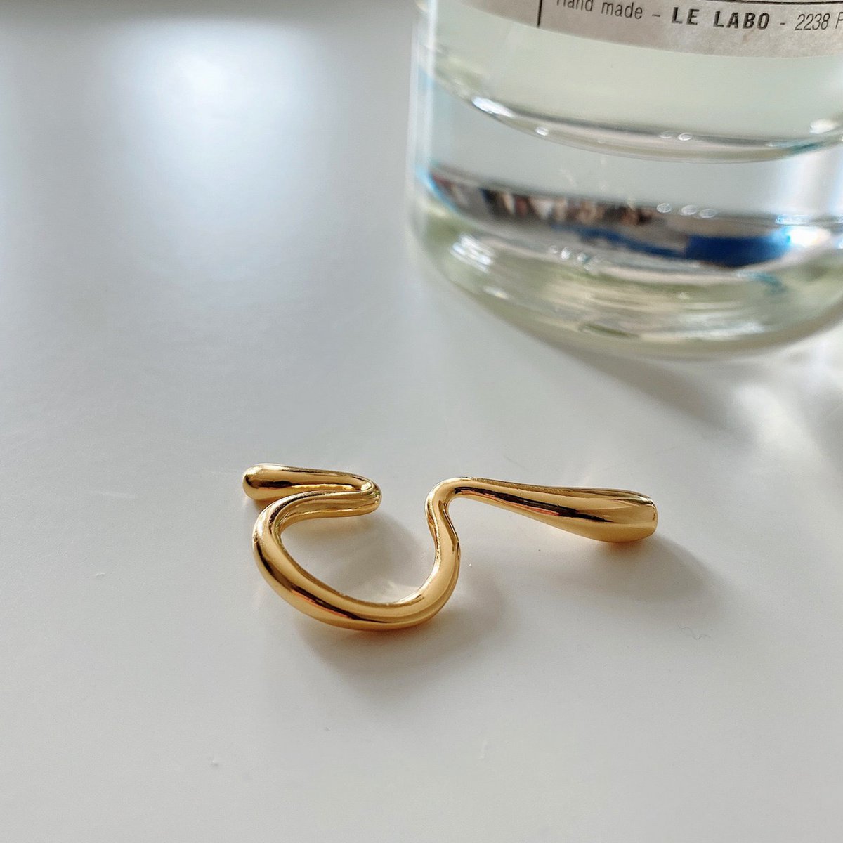 Ear cuff with small geometric line, one piece, gold and silver