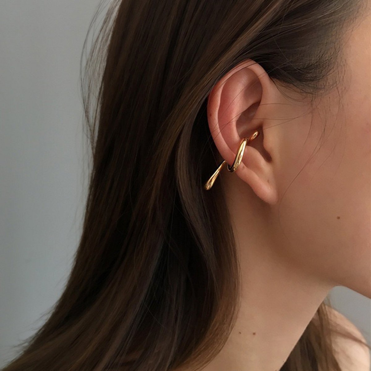 Ear cuff with small geometric line, one piece, gold and silver