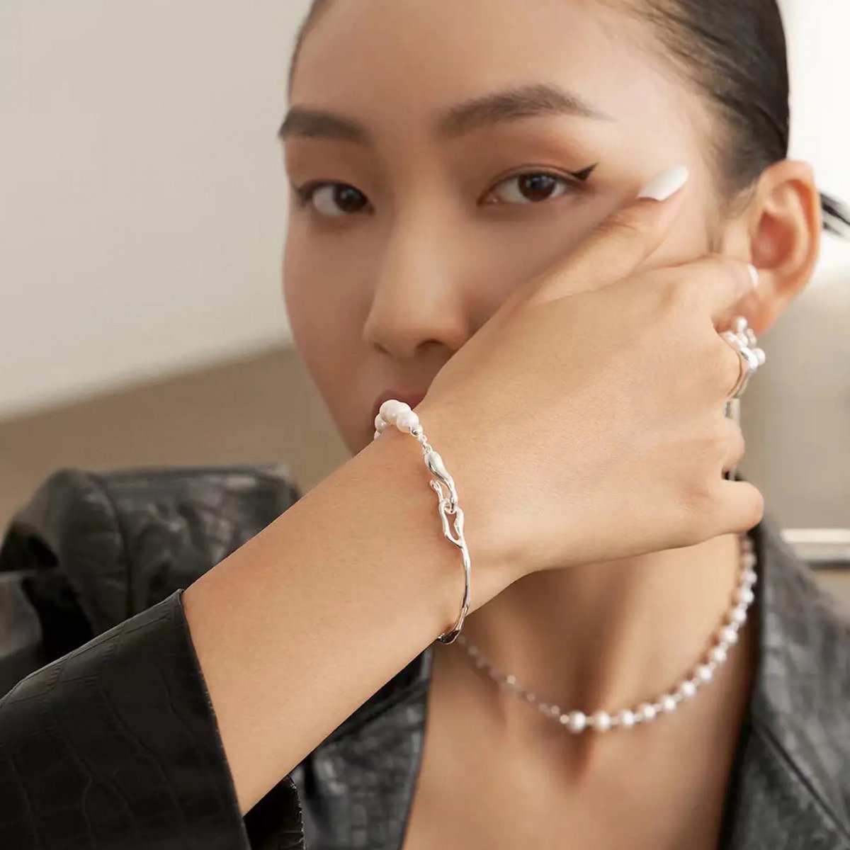 Zilveren boom - Handgemaakte natuurlijke barokke parelkralenarmband met kunstwerk sterling zilveren boomtak-AAAA-kwaliteit